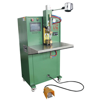 电阻点焊机的通电方式