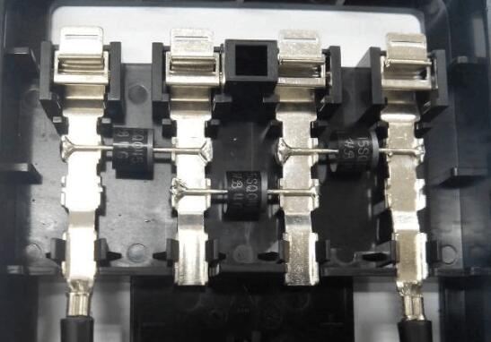 太阳能光伏接线盒的细节