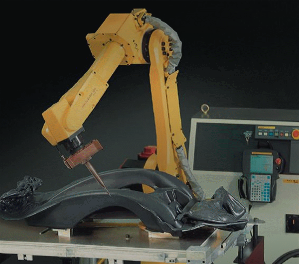 机器人焊接时的注意事项