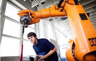 机器人焊接时的注意事项