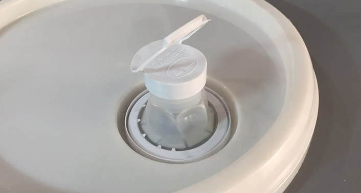 塑料防盗瓶盖密封性能分析