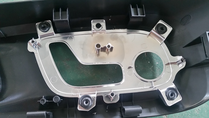 空心柱热铆图片