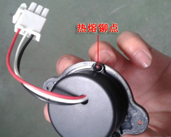 五金电子塑料产品热熔铆压图片