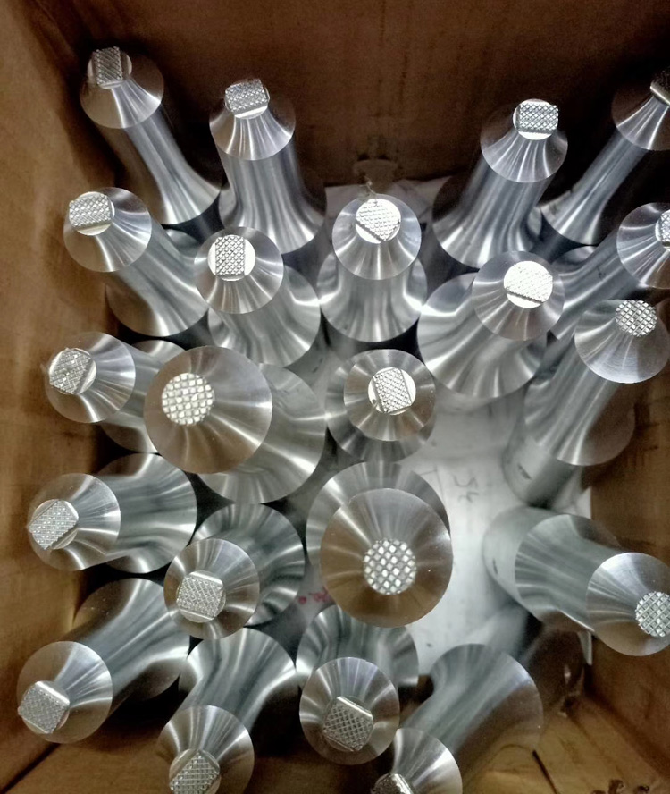 口罩耳带超声波点焊模具头图片