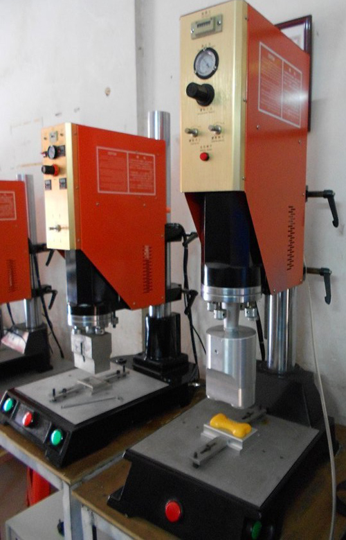 2600W超声波塑料焊接机