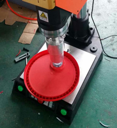 塑料机油桶盖焊接机