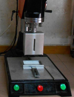 动力车电池焊接机