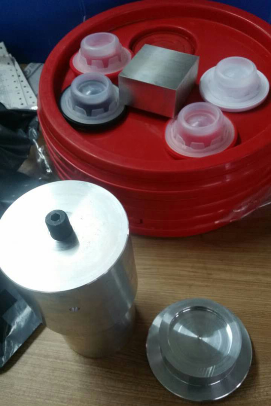 润滑油桶盖焊接机