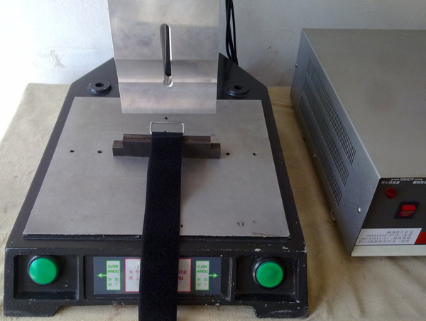 尼龙搭扣超声波焊接机