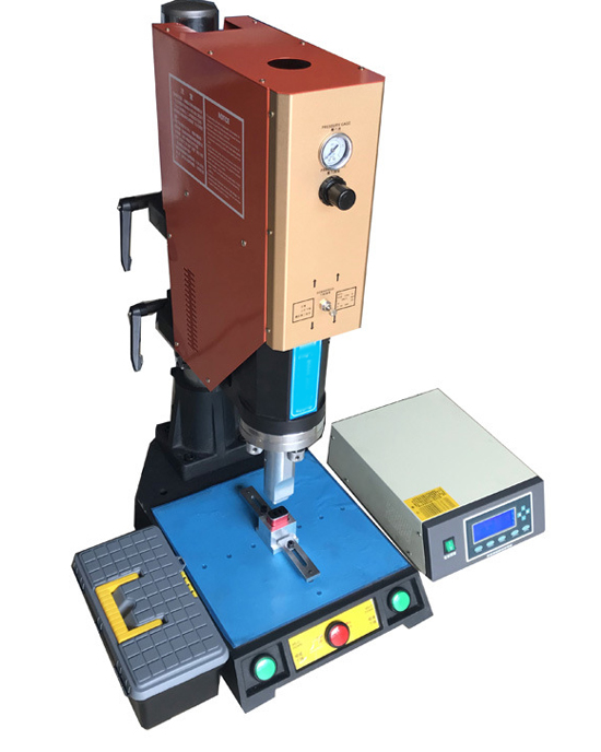 USB插接头超声波焊接机