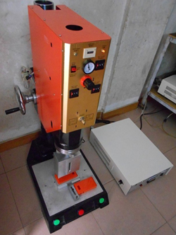 超声波塑料外壳焊接机