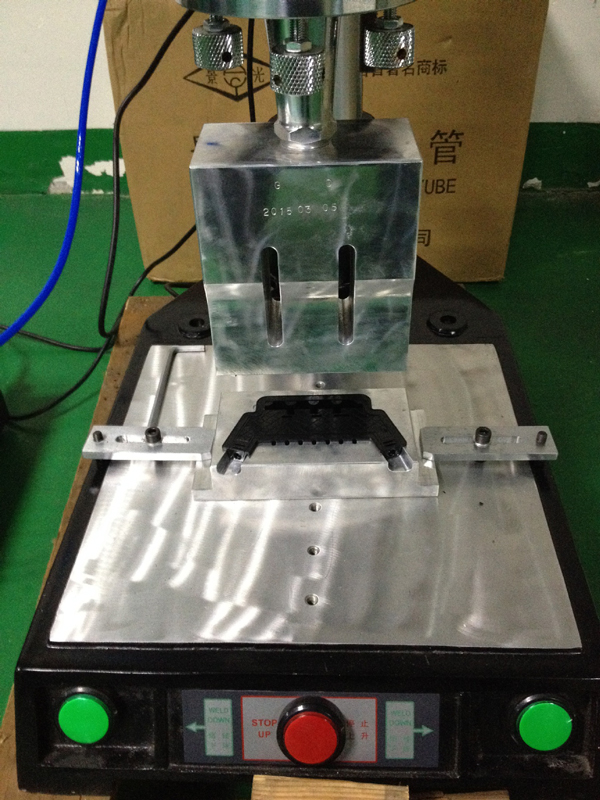 太阳能光伏接线盒焊接机